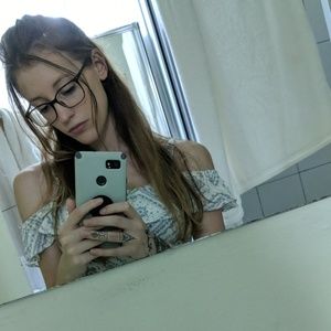 Meet your Posher, Ali